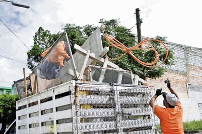 Piden no tirar basura en lotes baldíos, en Corregidora 
