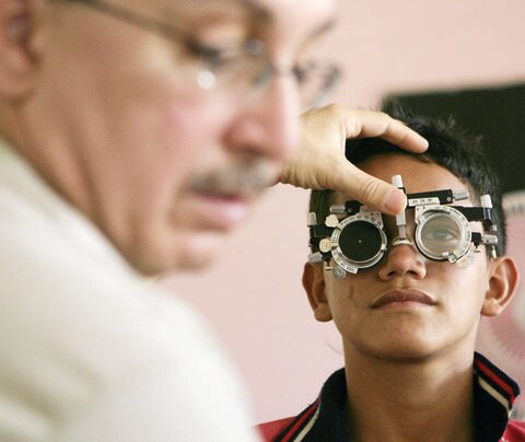 UAQ inaugura licenciatura en Optometría