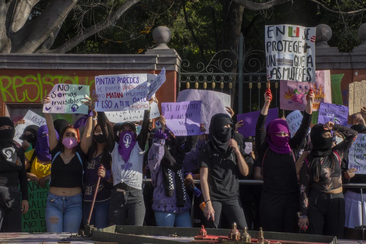 Feministas anuncian movilizaciones el 8M en Querétaro