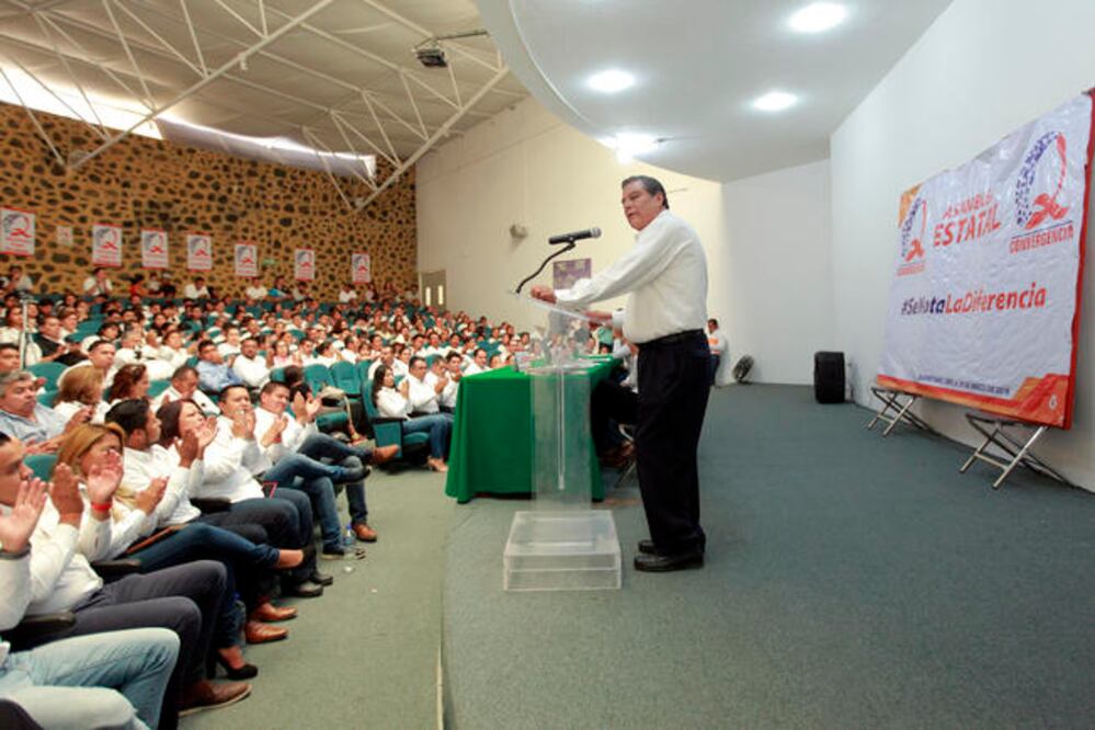 Entre los aspirantes destacan Iván Omar Nieto Román para la alcaldía del municipio de Querétaro y José Luis Aguilera encabeza la lista de diputados plurinominales (CÉSAR GÓMEZ. EL UNIVERSAL)