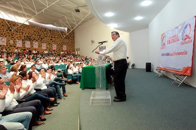 Convergencia define a candidatos