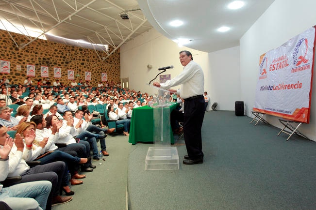 Entre los aspirantes destacan Iván Omar Nieto Román para la alcaldía del municipio de Querétaro y José Luis Aguilera encabeza la lista de diputados plurinominales (CÉSAR GÓMEZ. EL UNIVERSAL)