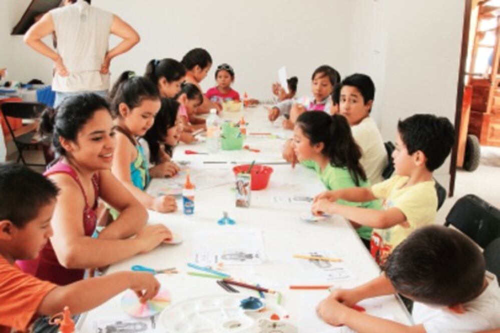 Acercan ciencia a niños de la Sierra