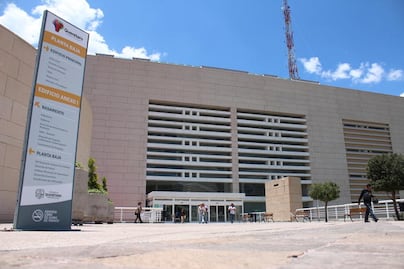 ... Y renuncian a su cargo diez funcionarios de Marcos Aguilar