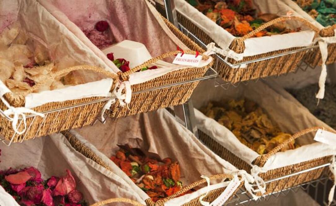 Grasse es la ciudad donde Jean-Baptiste Grenouille de "El Perfume", aprendió el arte de hacer un perfume inigualable. (Foto: Istock)