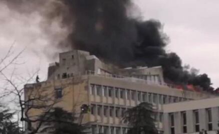 Explosión e incendio golpean Universidad de Lyon en Francia