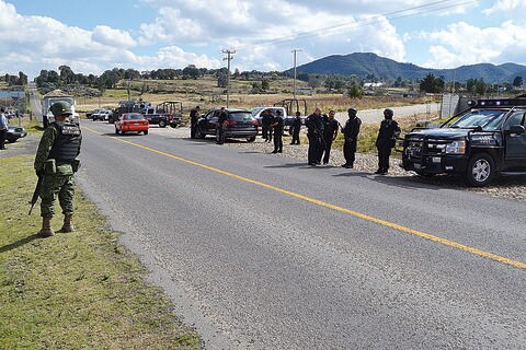 Refuerzan operativo en límites estatales tras fuga del capo