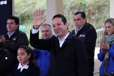 Gobernador entre los mejor evaluados