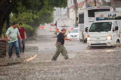 Lluvias afectaron el servicio de telefonía