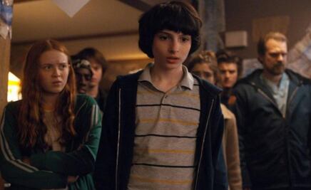 Actor de "Stranger Things" oficia boda de fans vestido de su personaje