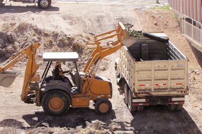 En puerta, clúster de la construcción: CMIC