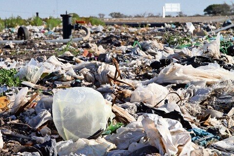 Pugna por tierras para tirar desechos