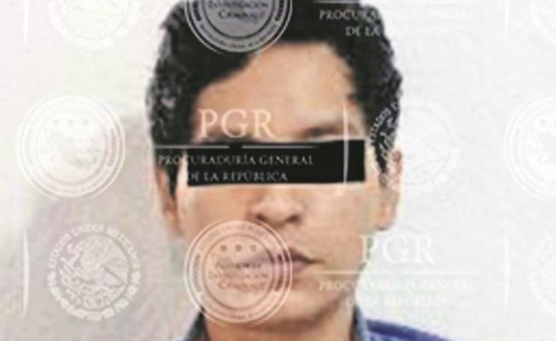 Dentención. En Tabasco aprehendieron a Víctor Santiago “N” y Ángel Eduardo “N” quienes integraban la banda delictiva. (PGR)