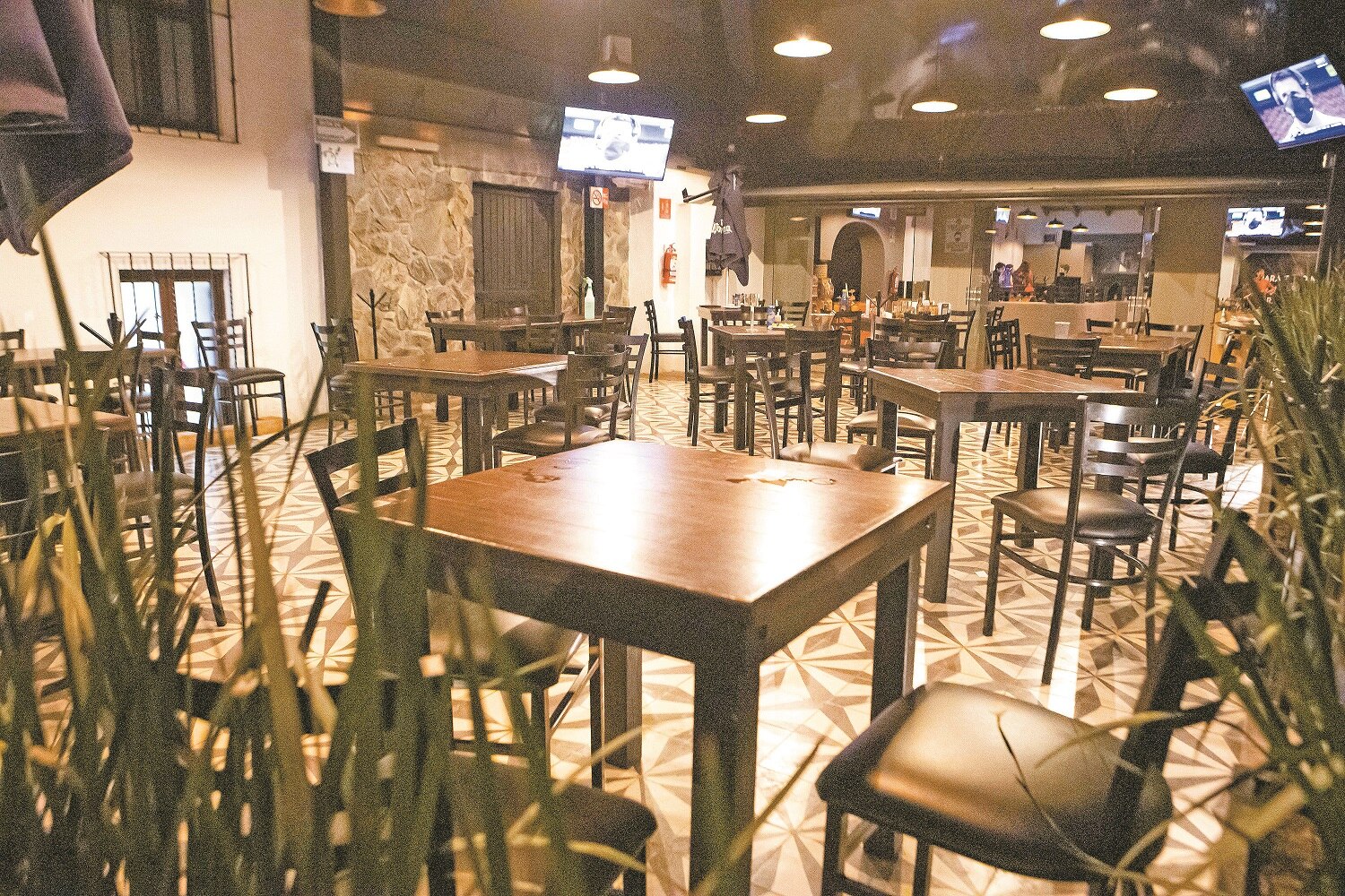 Quiebran 80% de bares y cantinas, a causa del Covid-19