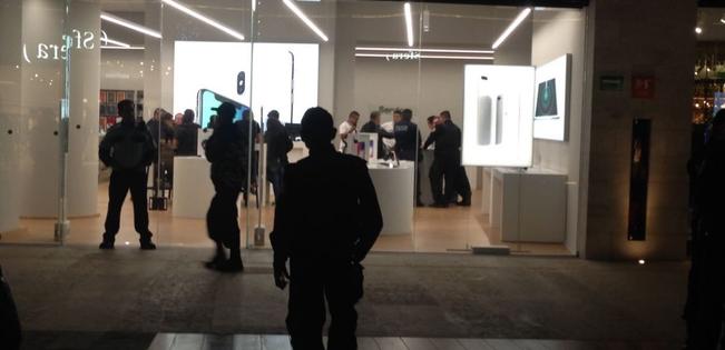 Cae presunto ladrón de tienda en plaza comercial