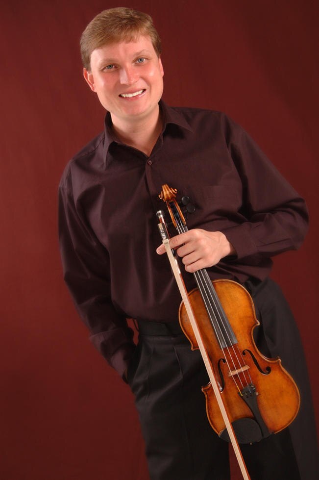 El dominio del violín por parte de Sebastian y la calidad en su interpretación, se han puesto de manifiesto, en su gran trayectoria como solista. / Foto: Cortesía