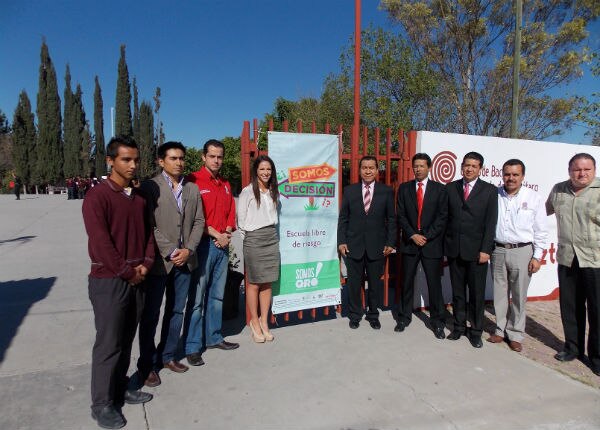 Nombran escuela libre de riesgos Cobaq 8