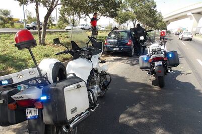 Vehículo sale de control