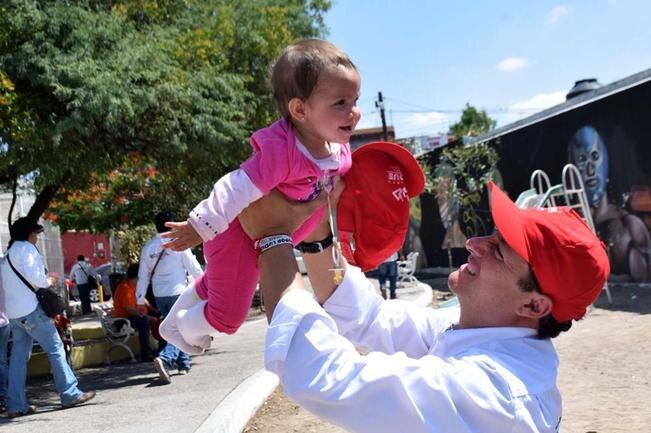 El aspirante tricolor dijo que no cree en los plurinominales y que los recursos que se destinan a ellos deben ser redirigidos a temas de mayor importancia.