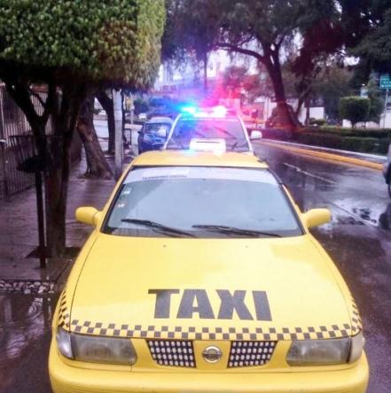 Don Gabriel, el policía héroe que atendió a una mujer en labor de parto en Querétaro 