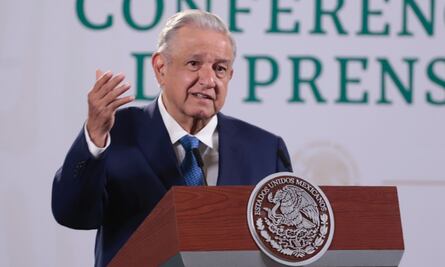 Dicta INE medidas cautelares contra AMLO debido a la consulta popular