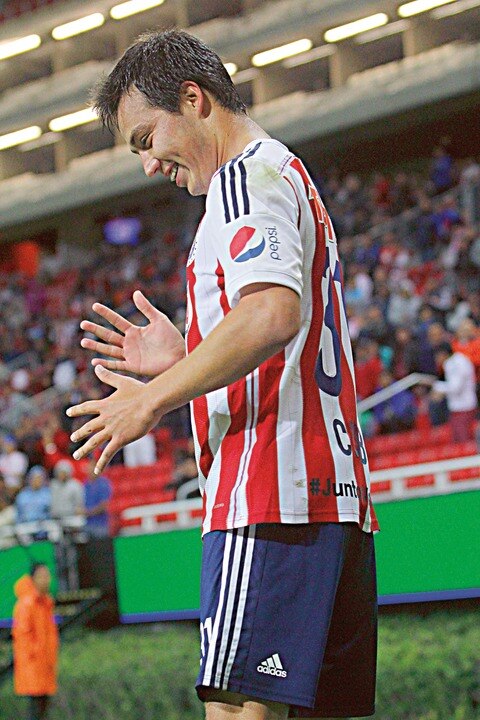 ‘Cubo’ no se arrepiente de haber regresado a Chivas