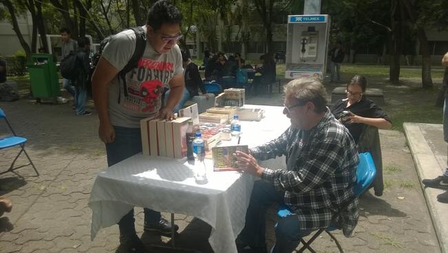 Analizan si Paco Ignacio Taibo II puede dirigir el FCE