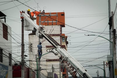 Querétaro sufre apagón; 15 colonias se quedan sin luz