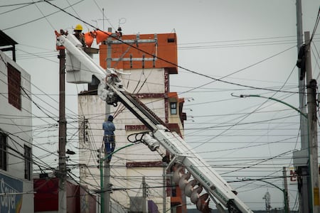 Comunidades de Querétaro suman varios días sin electricidad