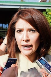   Aplazan solicitud de préstamo