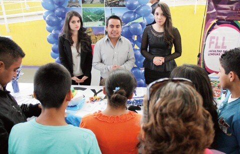 Muestran opciones de estudio a casas hogar