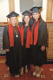 Jóvenes conquistan la meta    