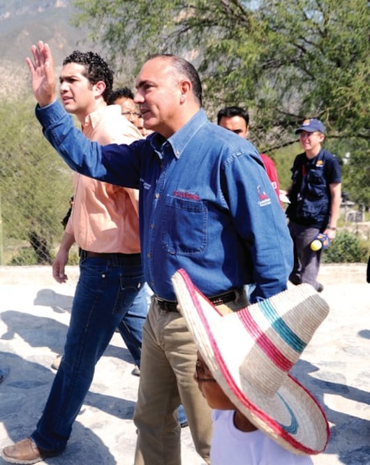 Entrega obra en  la Sierra Gorda