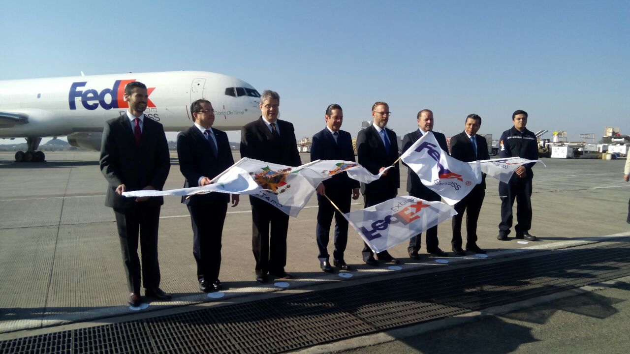 Fedex inaugura vuelo en Querétaro