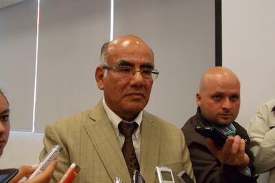 Buscan a 150 policías