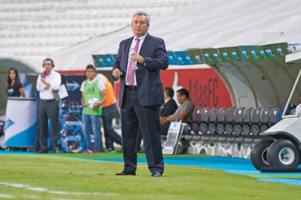 Vucetich, satisfecho con primera victoria