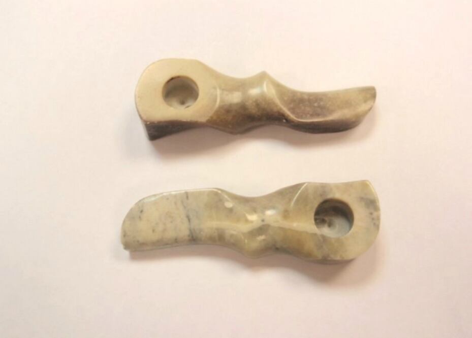 Portaba una pipa con piedra de cristal