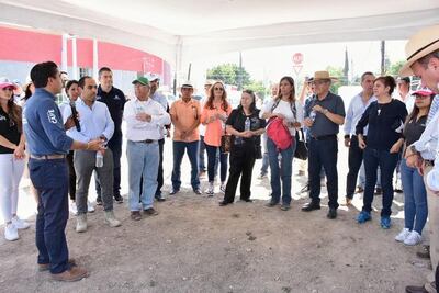 Roberto Sosa entrega parque lineal en la colonia Tejeda