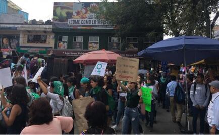 Marchan mujeres a favor del aborto