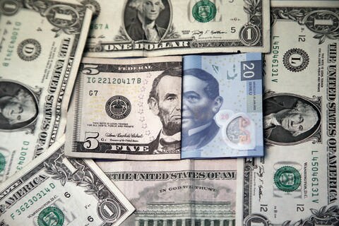 El dólar se encamina a los 20 pesos este viernes