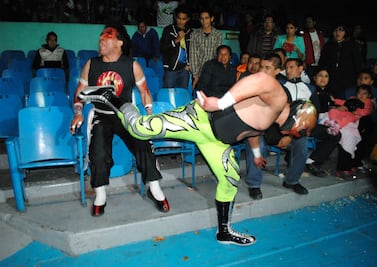 Drabek II rapó a Dragón de Oriente