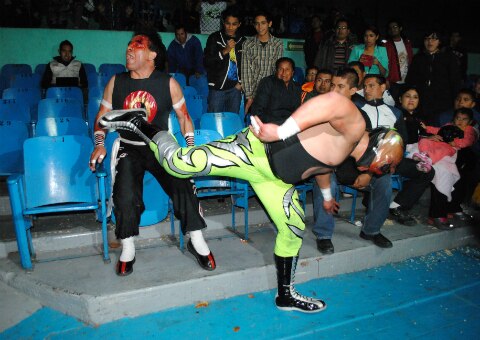 Drabek II rapó a Dragón de Oriente