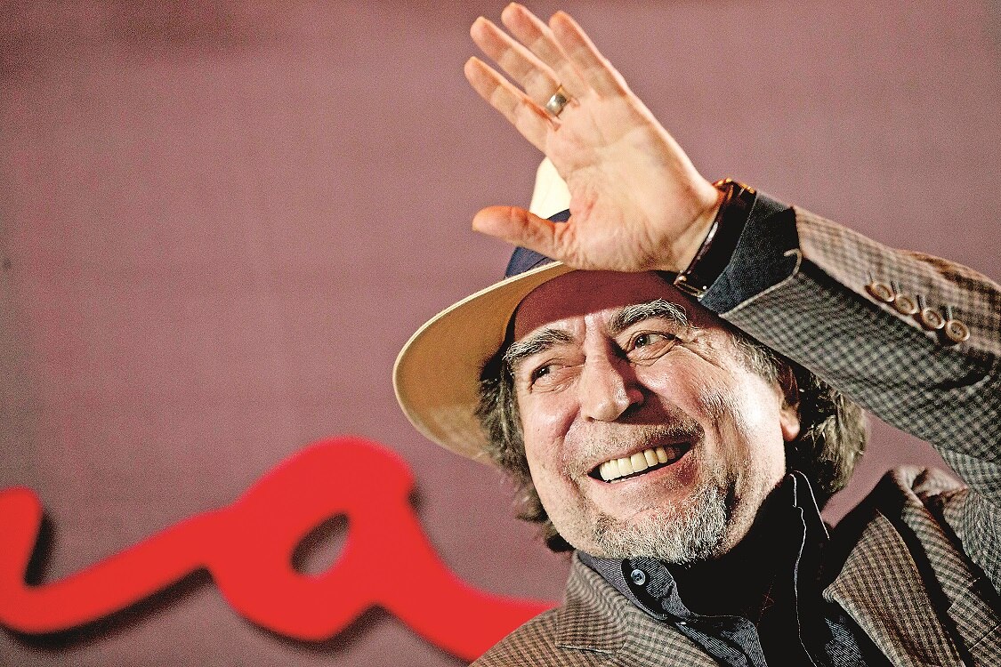 Joaquín Sabina cancela final de su gira por problemas de voz