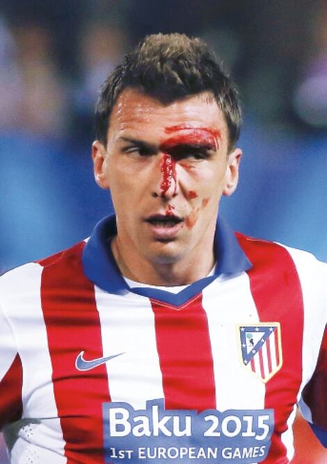 Más golpes que futbol en el derbi de Champions