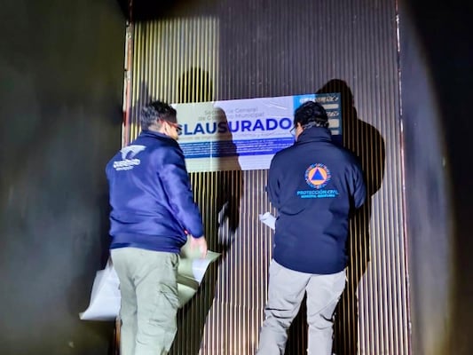 Clausuran establecimiento en Bernardo Quintana por irregularidades