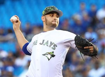 Marco Estrada domina a NY