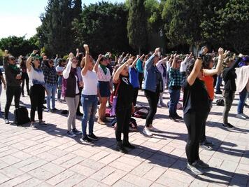 Replican el canto de La Tesis en la UAQ
