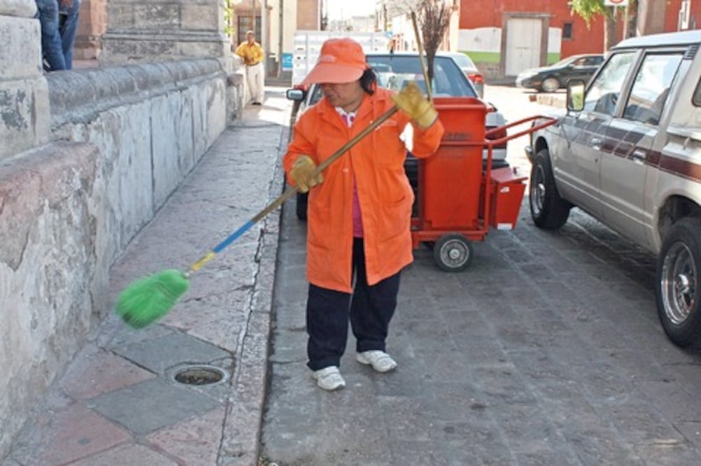 Reconocen trabajo de intendentes