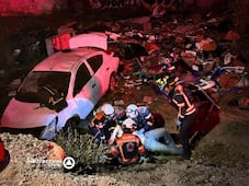 Volcadura en la autopista México–Querétaro deja dos personas lesionadas