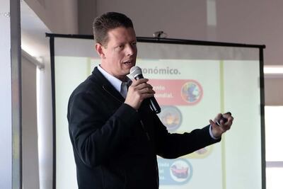 En mayo, Mauricio Ortiz pide licencia permanente